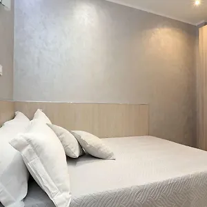 2* Casa de hóspedes Adorasuite 2